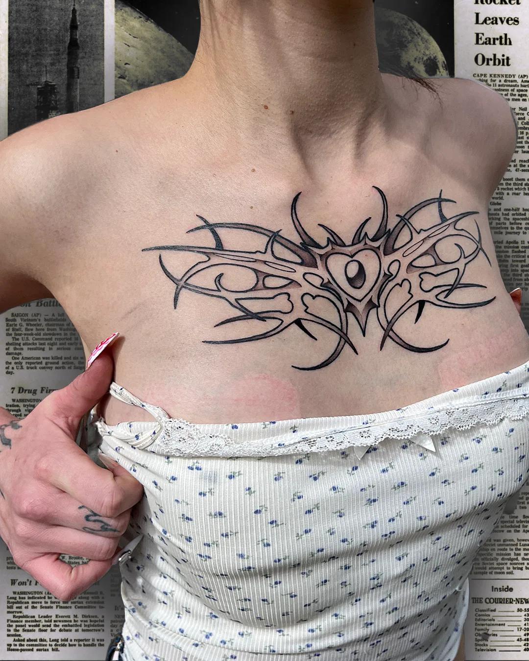 Tatuaje cybersigilism en Quito, Ecuador — SUXU Tattoo